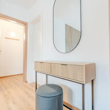 Whats-app Self-check-in - Maria Theresia