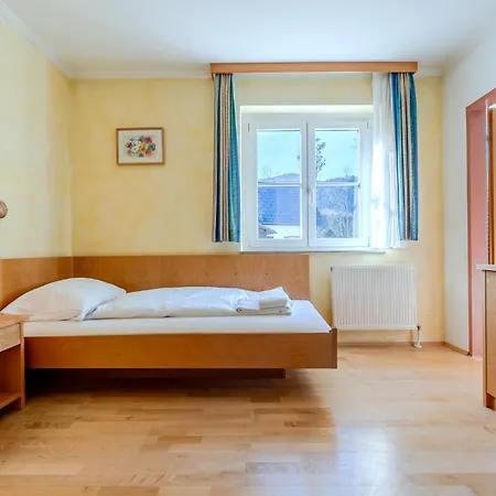 Whats-app Self-check-in - Maria Theresia Apartment Bad Goisern