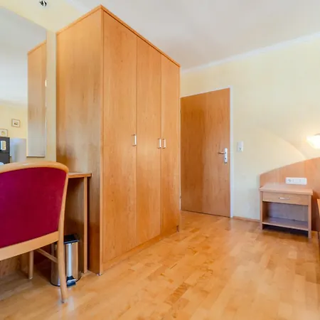 Whats-app Self-check-in - Maria Theresia * Bad Goisern